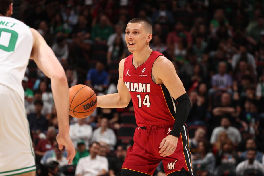 塔图姆28+5凯尔特人力克热火 提前锁定季后赛名额