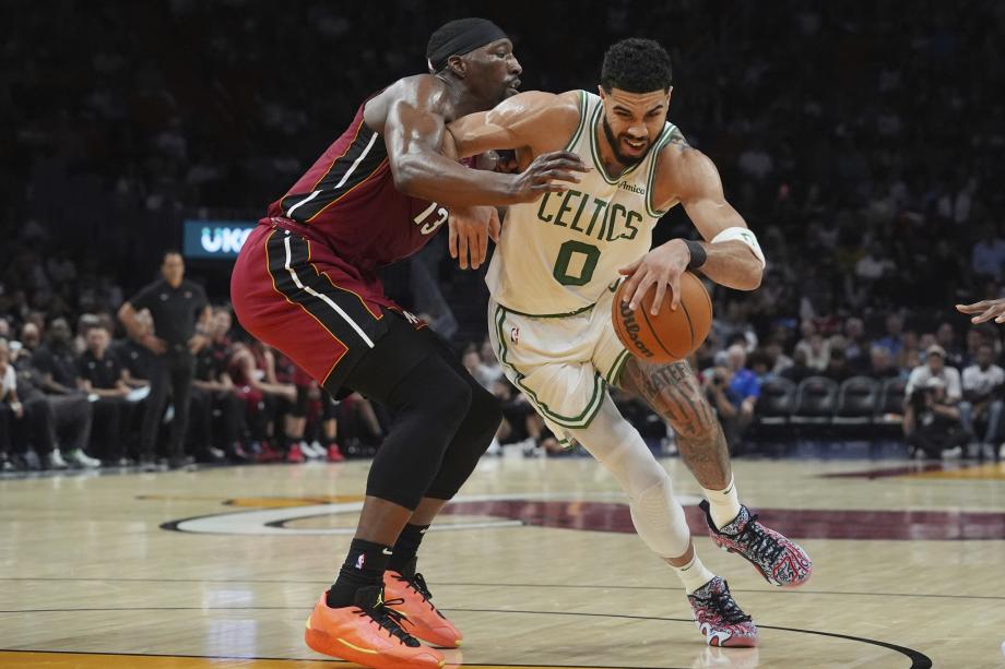 塔图姆28+5凯尔特人力克热火 提前锁定季后赛名额