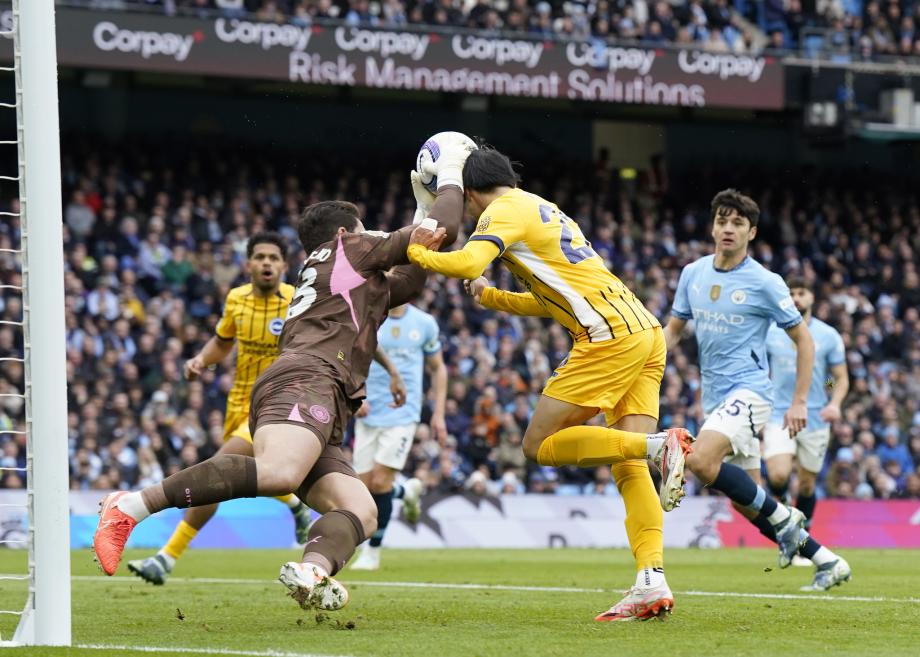 马尔穆什世界波哈兰德点射 曼城2-2布赖顿