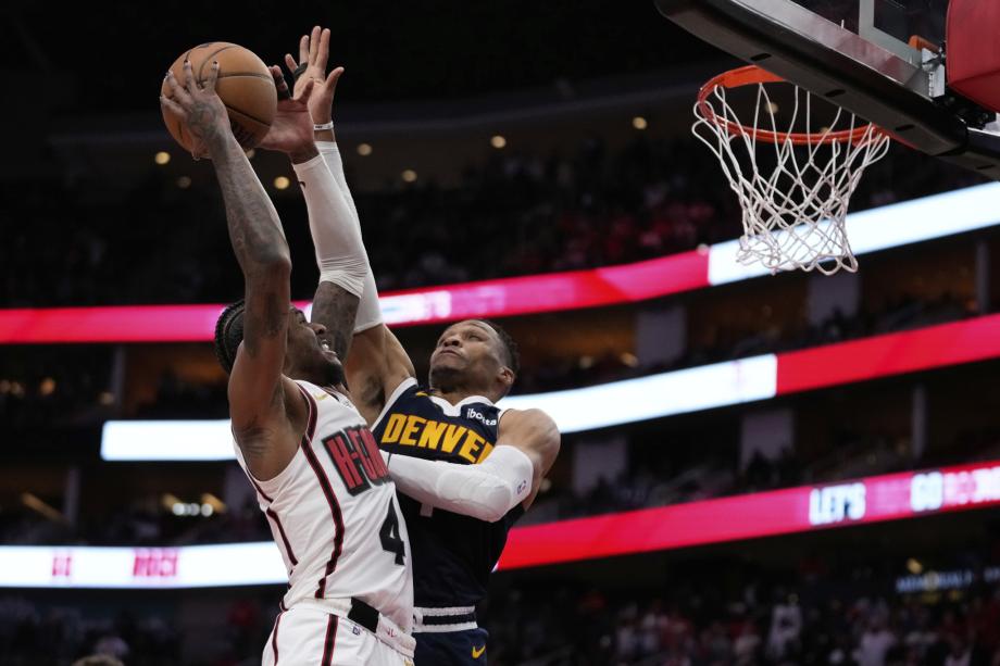 穆雷39+7杰伦·格林30分 掘金险胜终结火箭9连胜