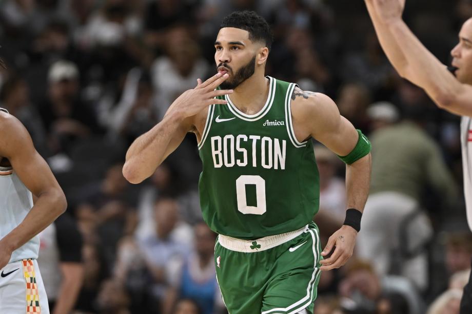 塔图姆29+10+8 凯尔特人7人上双力克马刺迎8连胜