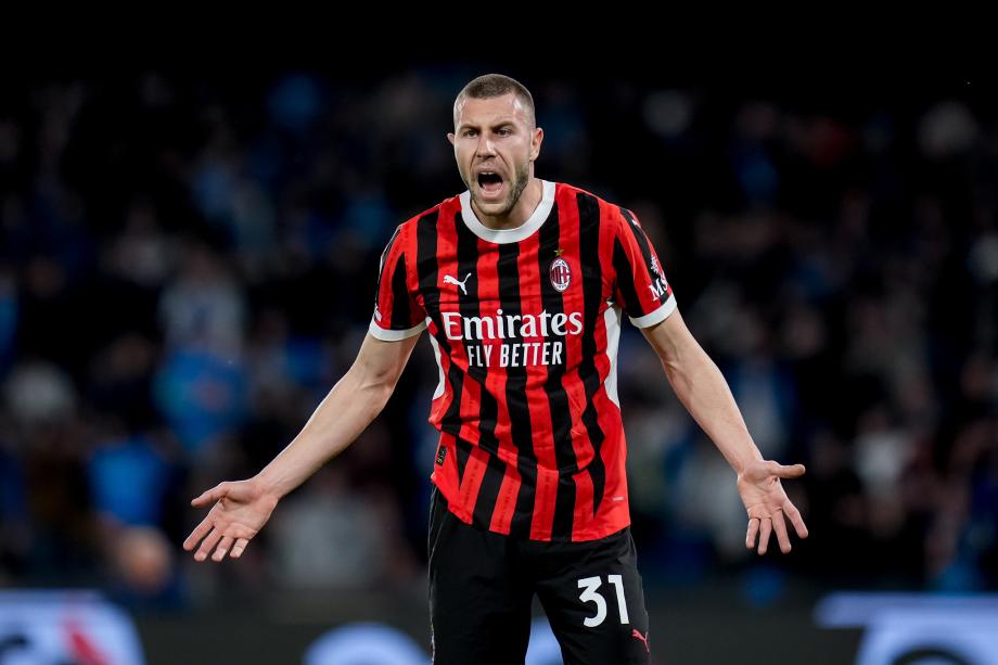 那不勒斯2-1AC米兰 希门尼斯失点约维奇破门