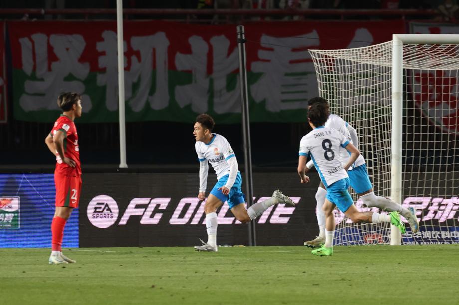 [图]补时1分钟2球！青岛西海岸3-2神奇逆转河南队