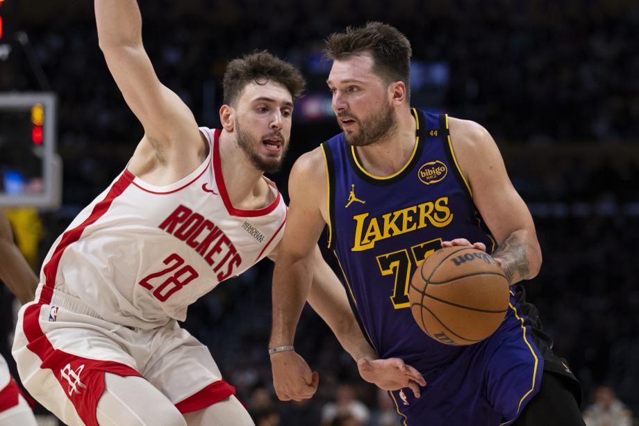 东契奇20分詹姆斯16分 湖人104-98击败火箭