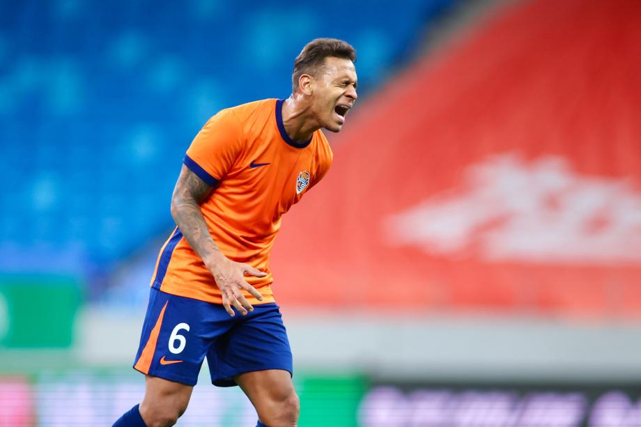 中超-吕焯毅破门马莱莱失点 大连英博1-1青岛海牛