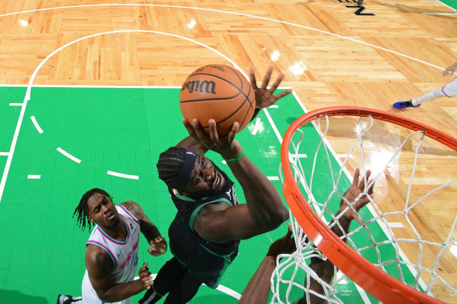 七人得分上双 热火客场击败凯尔特人迎六连胜