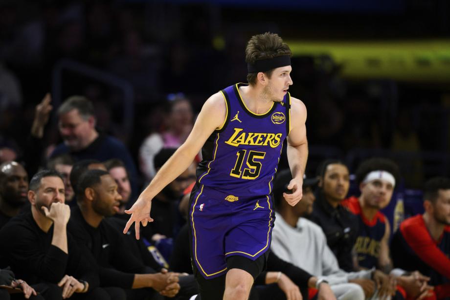 东契奇35分詹姆斯27+8 湖人擒鹈鹕升至西部第三