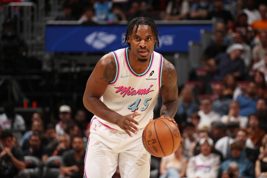 字母哥36+15+10大三双 雄鹿加时险胜热火三连胜