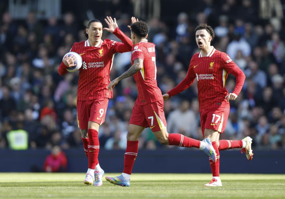 英超-利物浦2-3不敌富勒姆 11分优势领跑积分榜