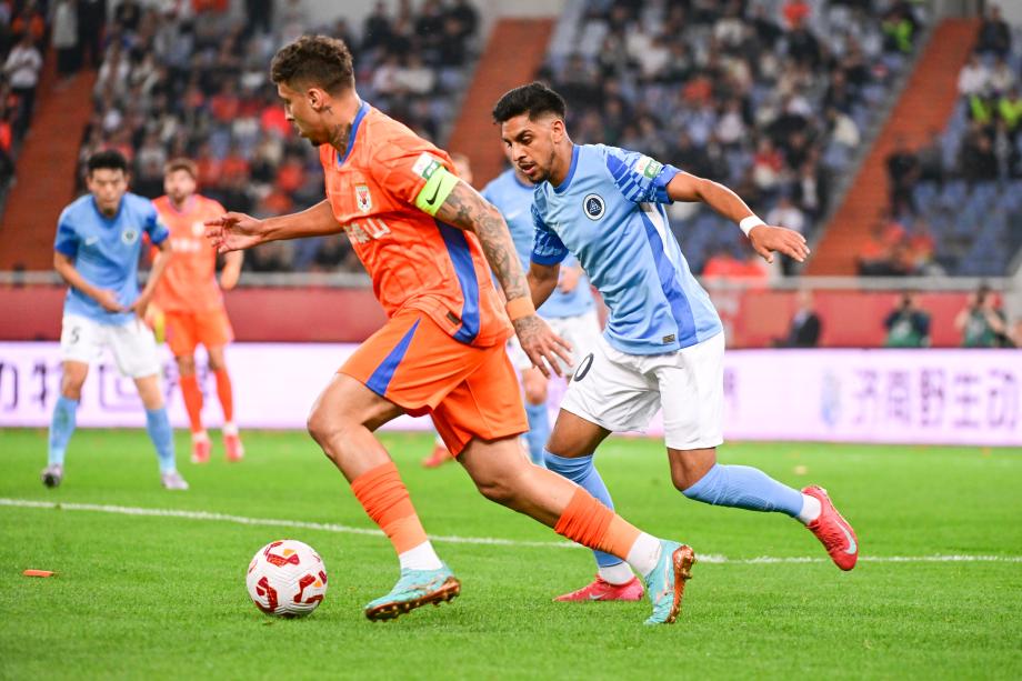 李源一破门三外援传射 泰山4-0大胜新鹏城