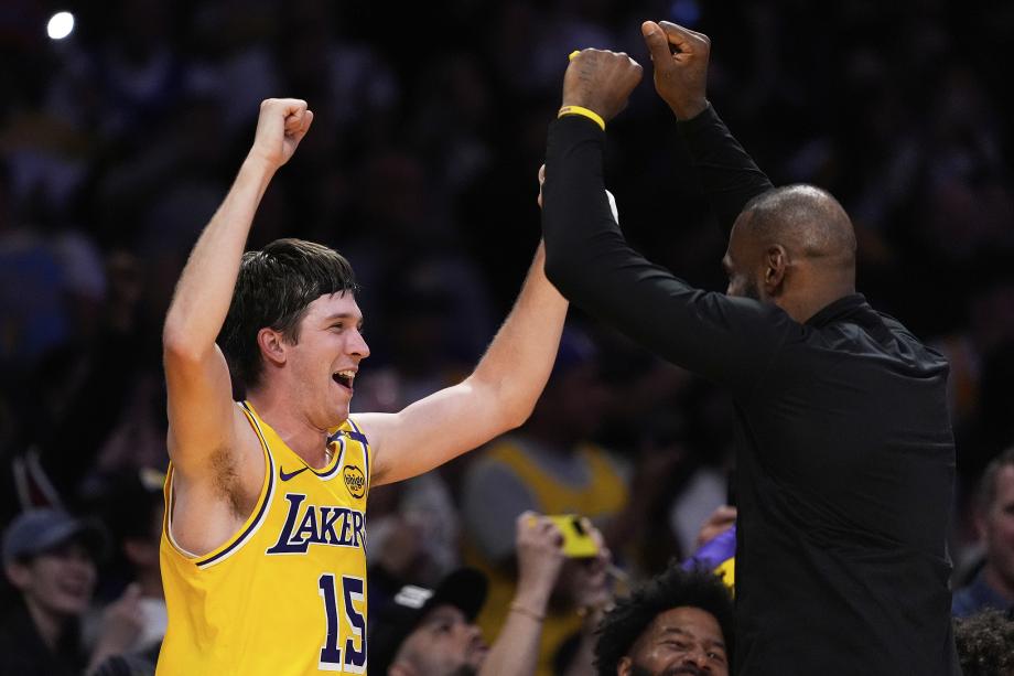 东契奇39+8詹姆斯14+8 湖人大胜火箭锁定西部第三