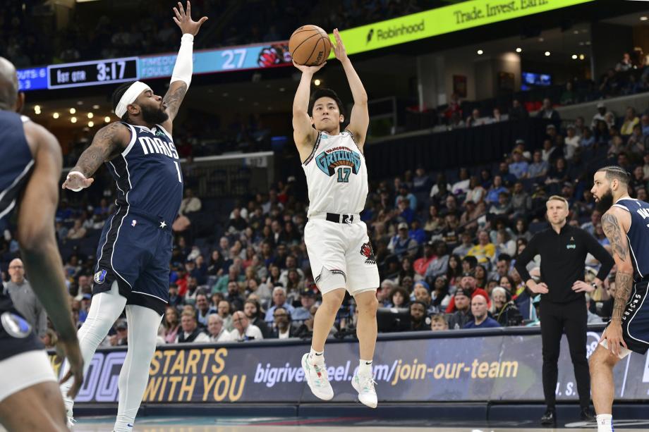 拉玛史提芬逊狂砍31分 灰熊132-97大胜独行侠