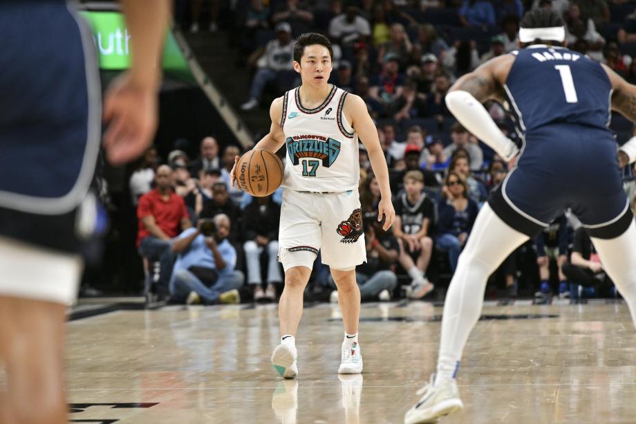 拉玛史提芬逊狂砍31分 灰熊132-97大胜独行侠