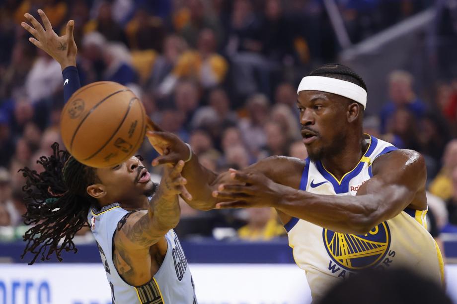 巴特勒38分库里37分 勇士险胜灰熊晋级季后赛