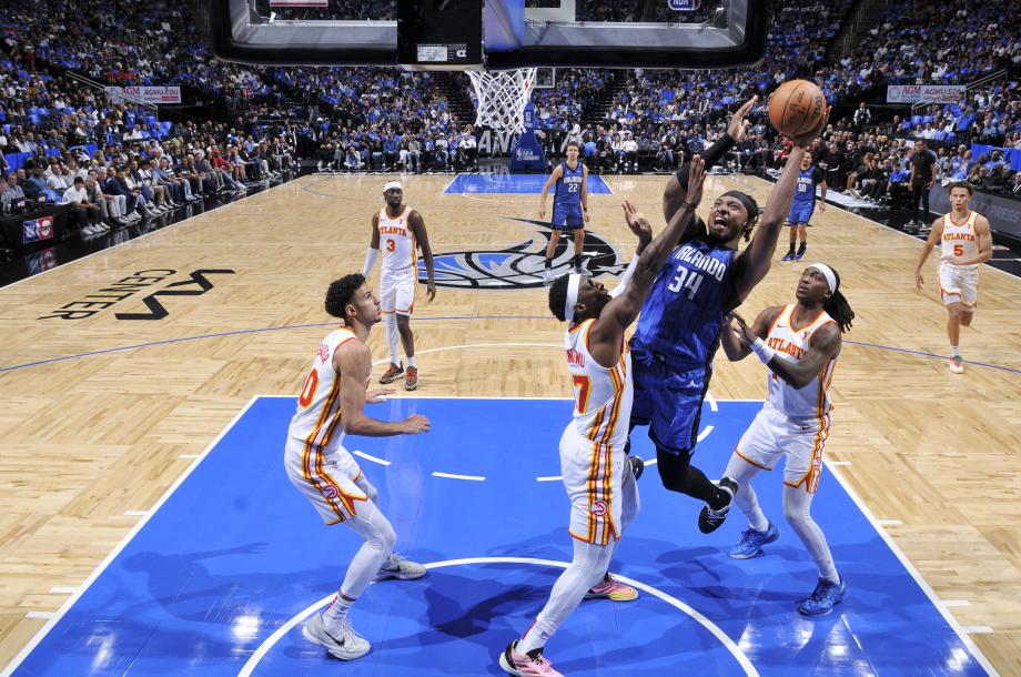 安东尼26分班凯罗17+9+7 魔术胜老鹰