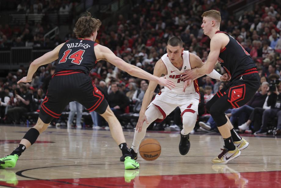 NBA附加赛-希罗38+5维金斯20+9 热火淘汰公牛