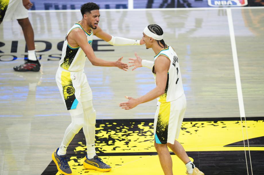 西亚卡姆25+7字母哥36+12 步行者大胜雄鹿