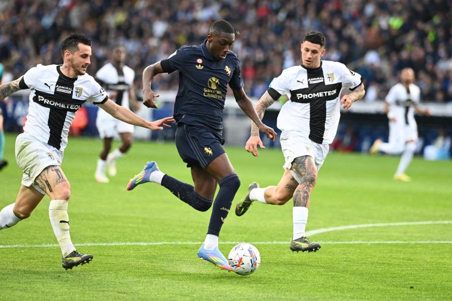 弗拉霍维奇伤退 尤文爆冷0-1不敌帕尔马