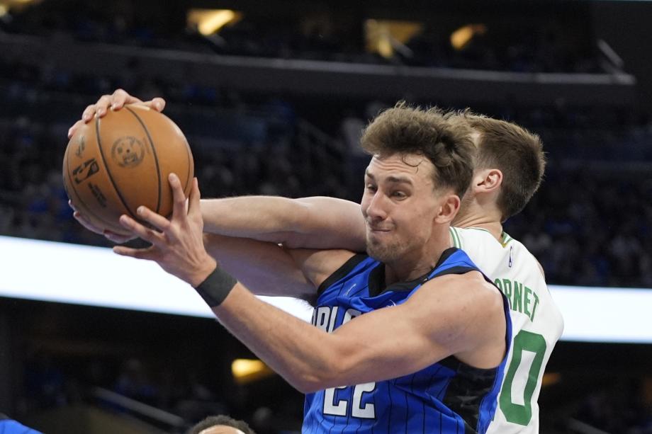 小瓦格纳32+8班凯罗29分 魔术险胜凯尔特人