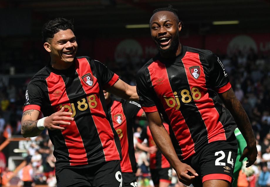 霍伊伦96分钟绝平 曼联客场1-1十人伯恩茅斯