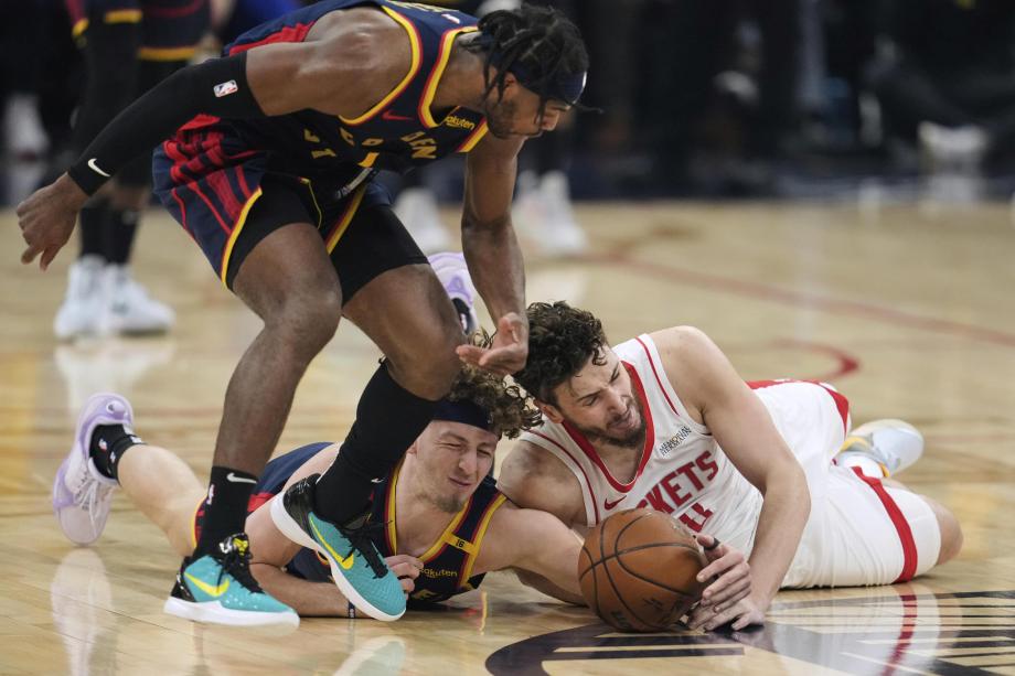 巴特勒27分申京空砍31+10+5 勇士险胜火箭