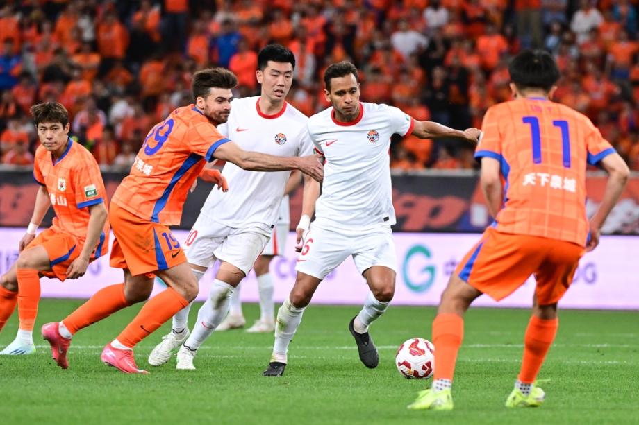 卡扎伊什维利破门 泰山1-1海牛遭遇三轮不胜