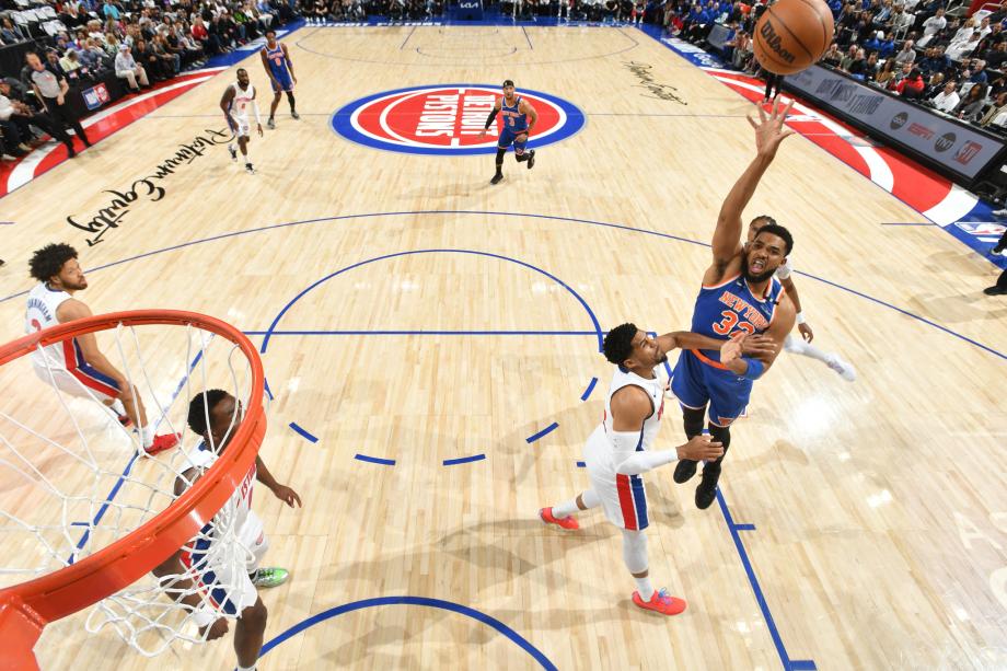 布伦森40分+三分准绝杀 尼克斯4-2淘汰活塞晋级