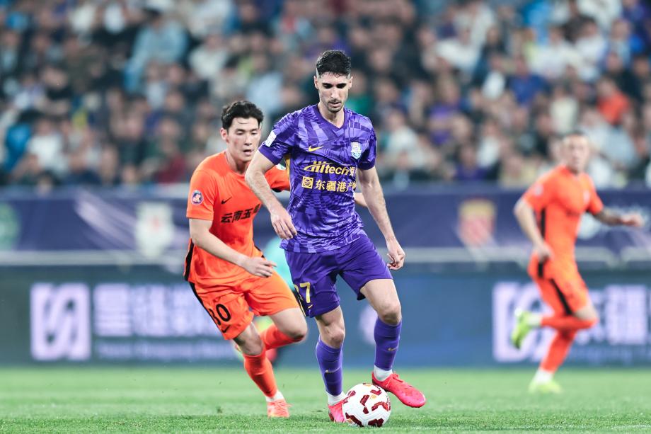 韩子龙挑射制胜 云南玉昆1-0客胜天津津门虎