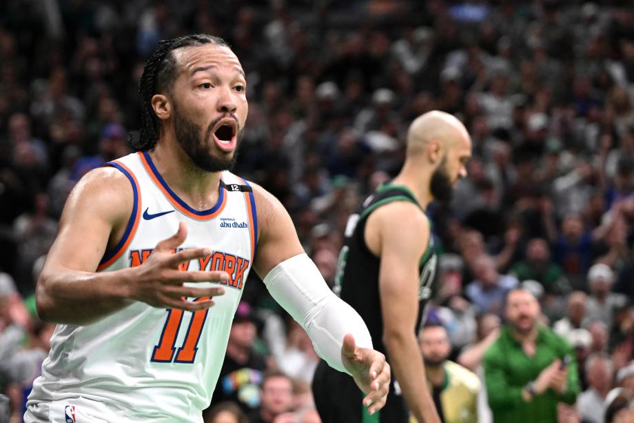 怀特34分布伦森22+6 塔图姆缺阵绿军胜尼克斯2-3