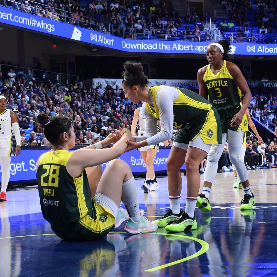 WNBA：李月汝2篮板1助攻 风暴客场力克飞翼