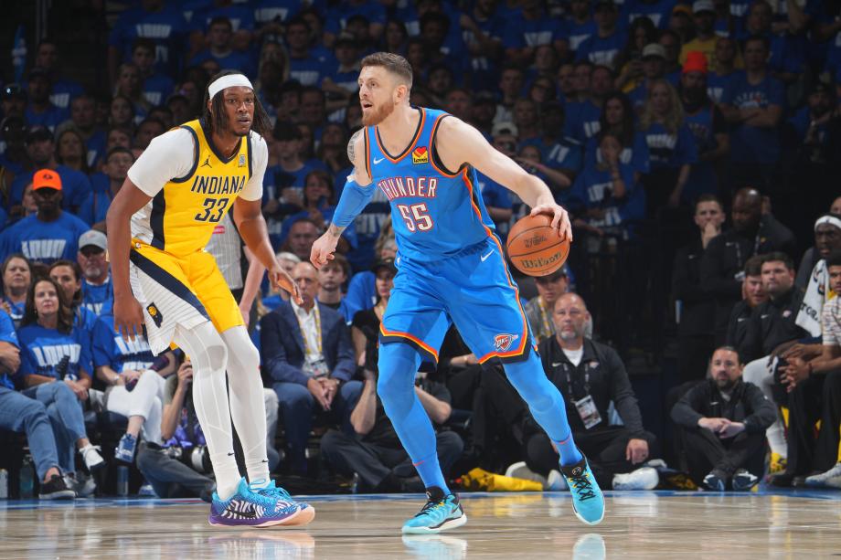 亚历山大34分 雷霆轻取步行者扳平总决赛总比分