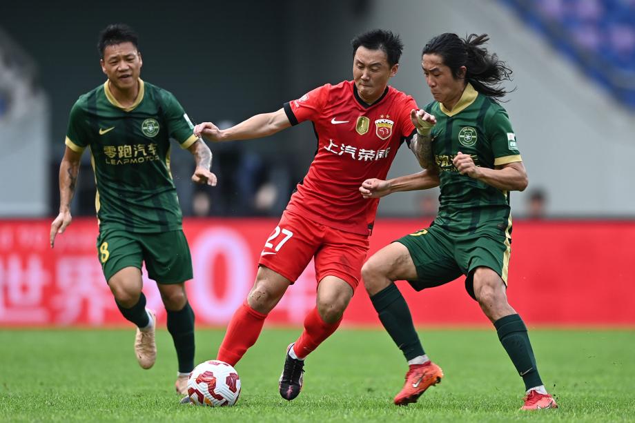 补时阶段头球绝平 浙江队2-2战平上海海港