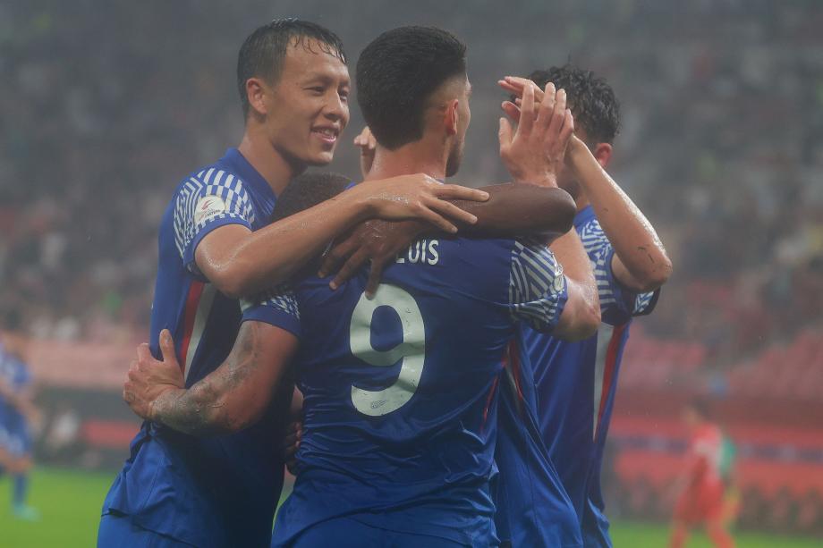 路易斯帽子戏法 申花3-2力克海港进足协杯8强