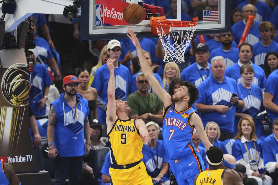 雷霆抢七大战力克步行者 获得本赛季NBA总冠军