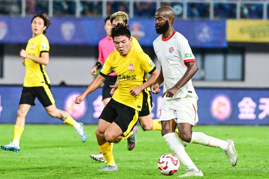 戴维森制胜 青岛西海岸1-0青岛海牛近七轮首胜