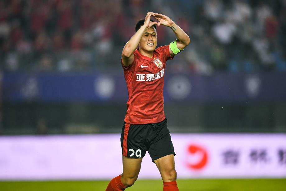 中超-特谢拉破门谭龙建功 上海申花2-1长春亚泰