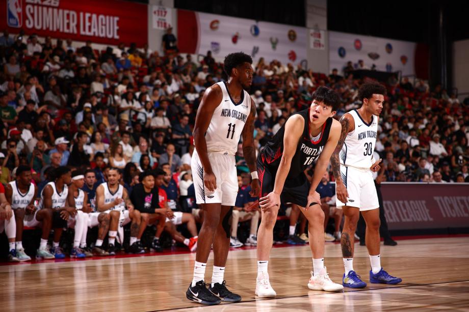 杨瀚森夏联新高15分 开拓者93-87力克鹈鹕