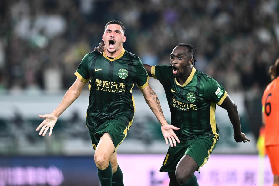 米特里策梅开二度 浙江队主场战胜云南玉昆