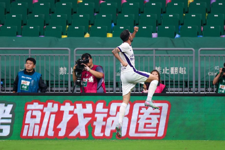 基莱斯两球法比奥进球 国安主场战平津门虎