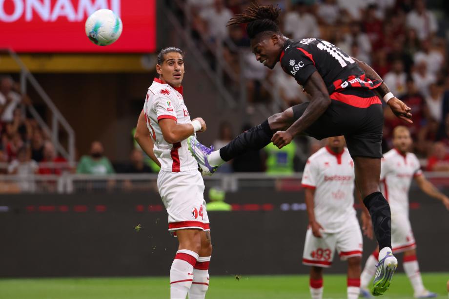 意杯-莱奥普利西奇破门魔笛首秀 米兰2-0巴里