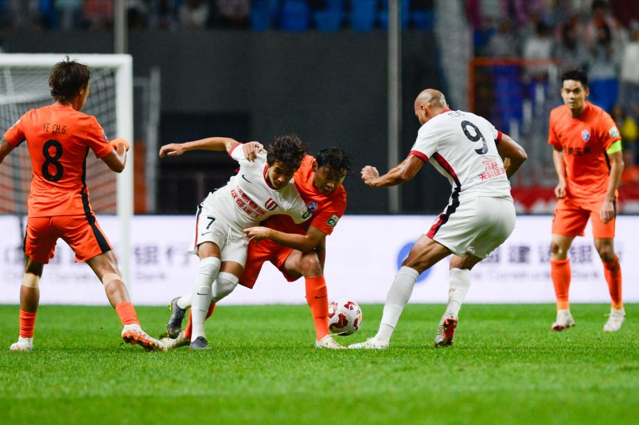 费利佩双响周定洋破门 成都蓉城5-1云南玉昆