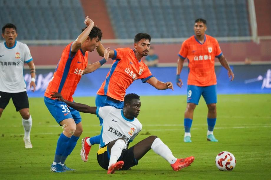 克雷桑双响卡扎伊什维利建功 泰山3-2西海岸