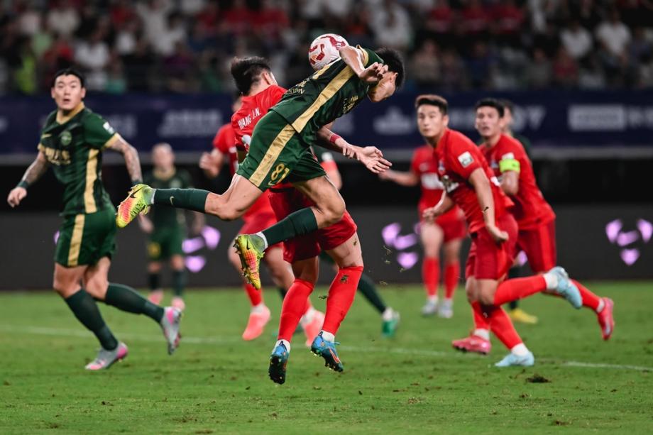 王钰栋送点弗兰克3分钟双响 浙江队2-2梅州客家