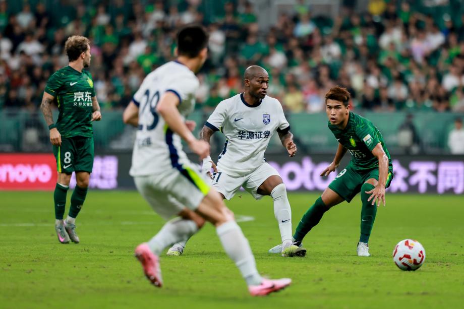林良铭传射张玉宁破门 北京国安4-0武汉三镇