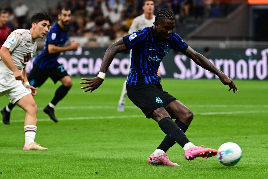 小图拉姆双响劳塔罗传射 国米5-0大胜都灵