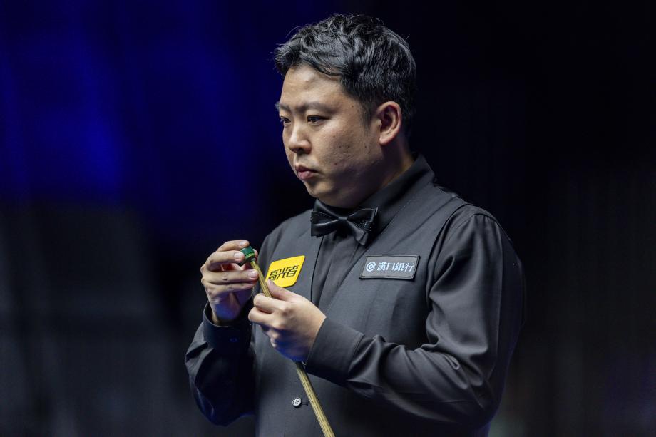 [图]张安达1-5威廉姆斯 留步斯诺克武汉公开赛八强