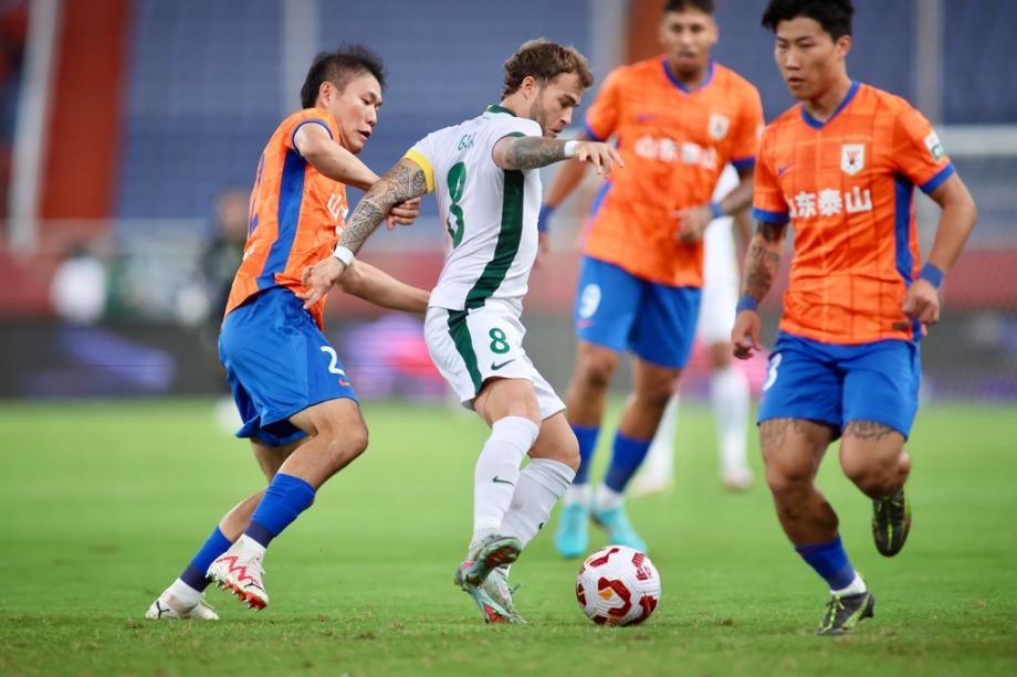 中超第23轮-北京国安客场0-6负于山东泰山