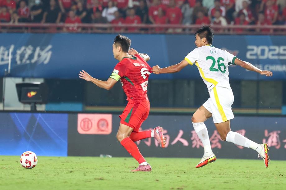 钟义浩进球卡多索破门 河南完胜北京国安