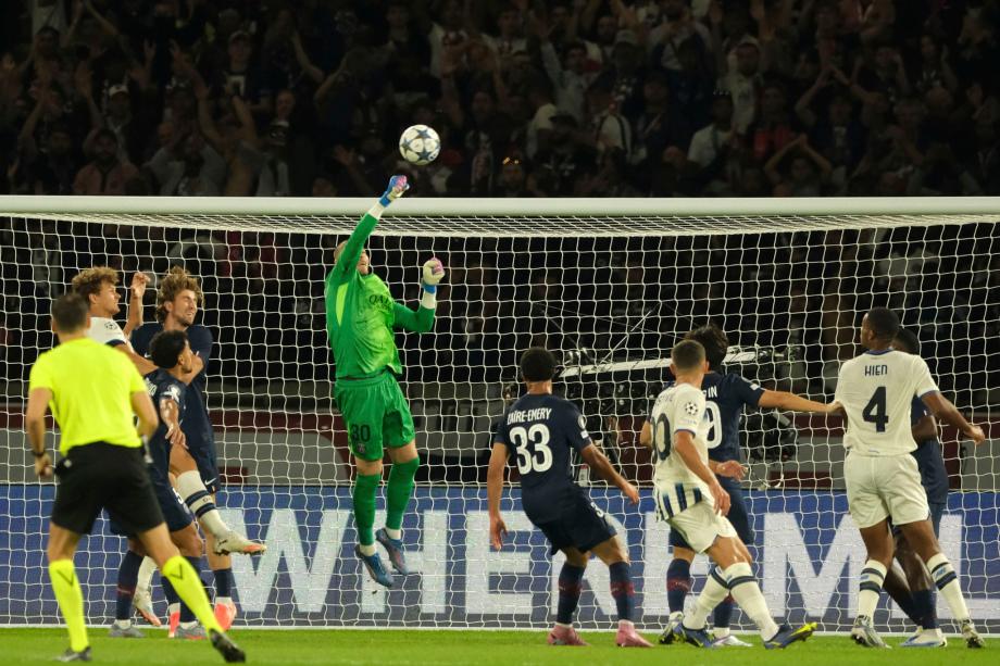 马尔基尼奥斯闪击巴尔科拉失点 巴黎4-0亚特兰大