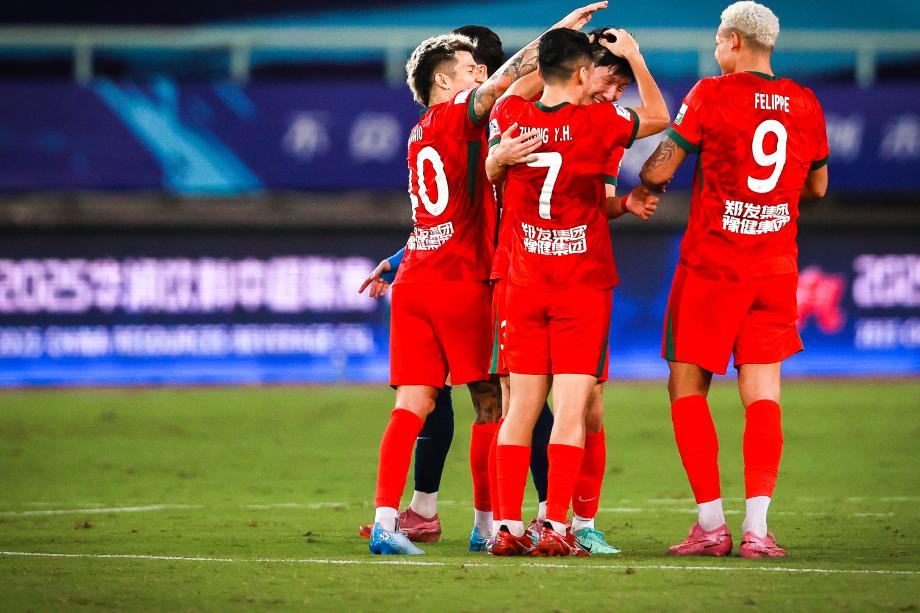 阿奇姆彭梅开二度 河南队客场大胜武汉三镇